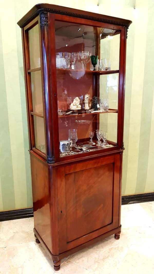 Dispay Cabinet